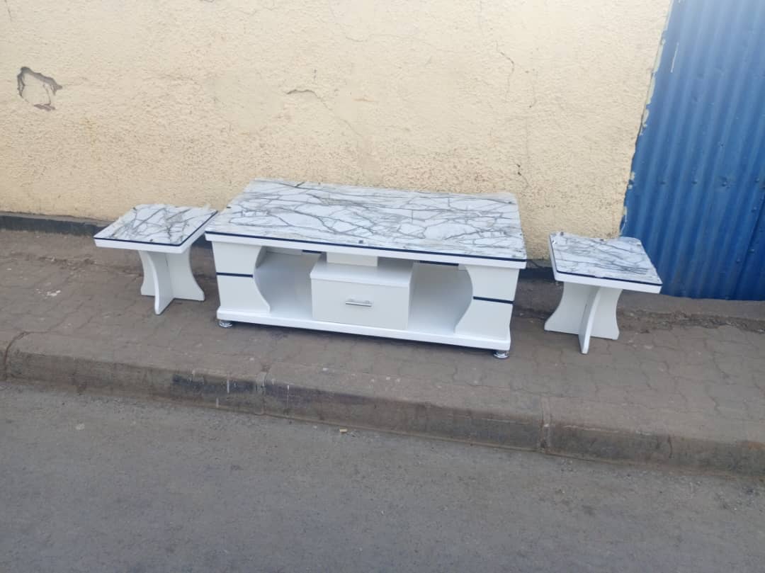 Coffee Table iri kwisoko kuri makeya cyane